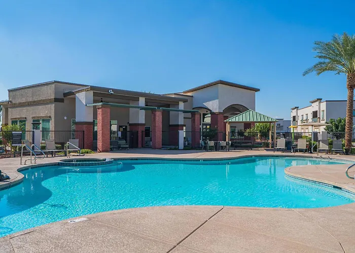 Apartment Stadium Area W Pool Gym Balcony Parking Wd Glendale