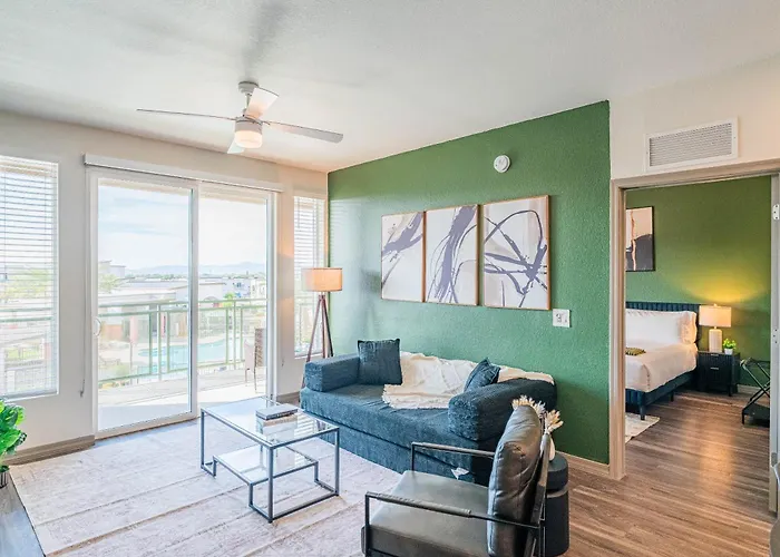Stadium Area W Pool Gym Balcony Parking Wd * Glendale
